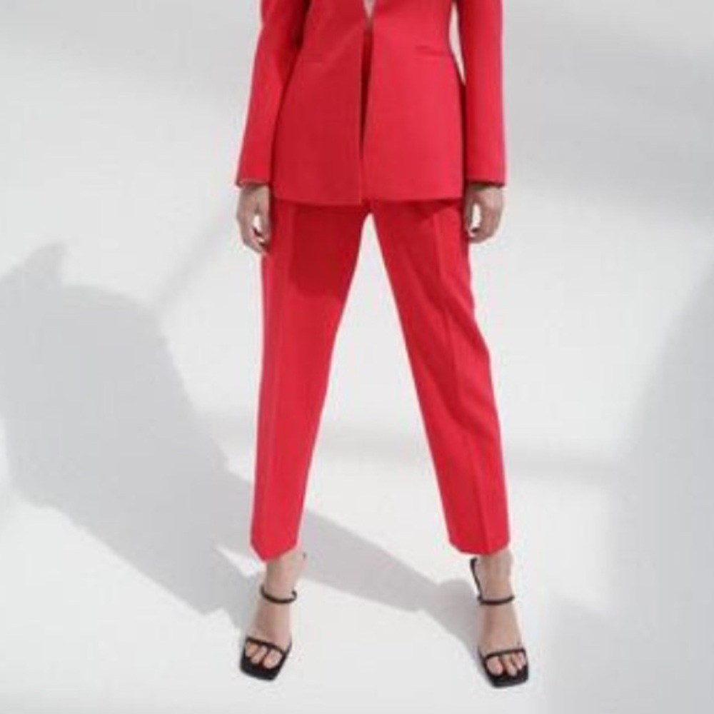 Zara celebs favourite Stylish Magenta Red Belted Pants - Picture 1 of 4